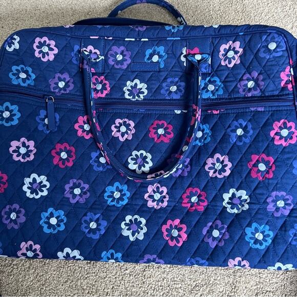 Vera Bradley Medium Travel Bag Blue Floral in Ellie Flowers - Picture 15 of 15